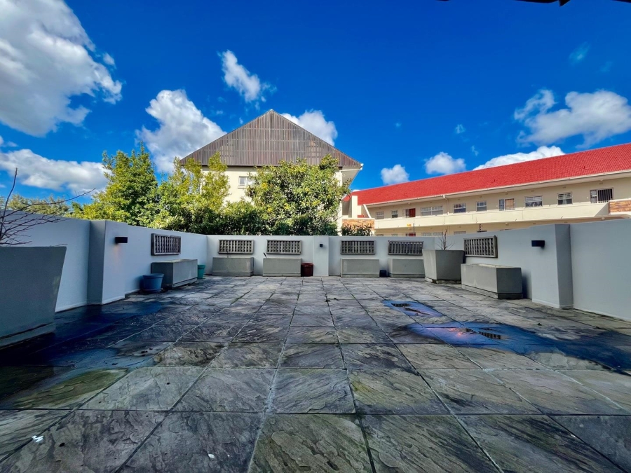 3 Bedroom Property for Sale in Wynberg Upper Western Cape